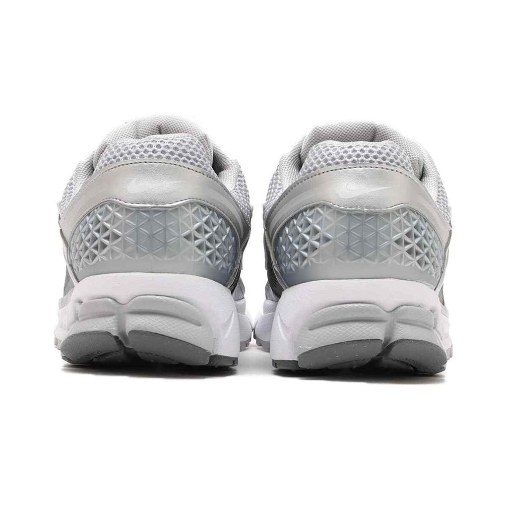 FJ4151-003 Nike Zoom Vomero 5 Gris Froid (Pour des hommes)
