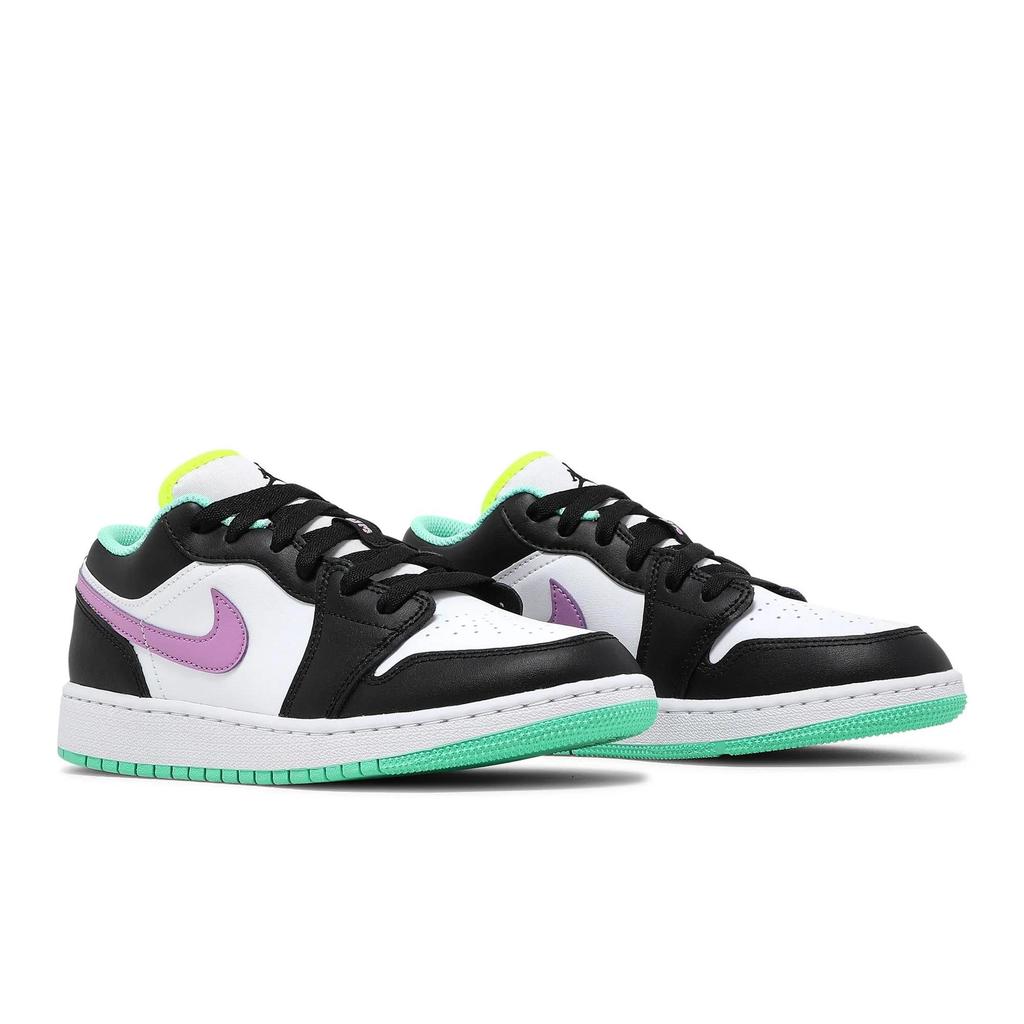 Air Jordan 1 Low Grade School 'White Violet Shock' (Unisex) White / Black / Green Glow / Violet Shock Vintage Basketball Shoes 553560 151
