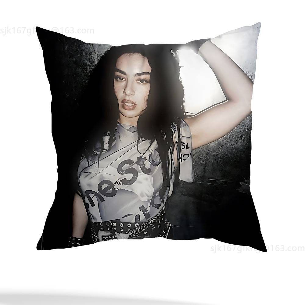 Poszewka na poduszkę z wizerunkiem piosenkarki Charli Xcx, w stylu casual, odpowiednia do dekoracji domu (z wyłączeniem rdzenia poduszki)