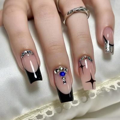 24 STUKS Glitter French Press-on Valse Nagels Eenvoudige Zwarte Sterren met Kleurrijke Strasssteentjes Medium Vierkante Valse Nagels Ins Stijl Nagels