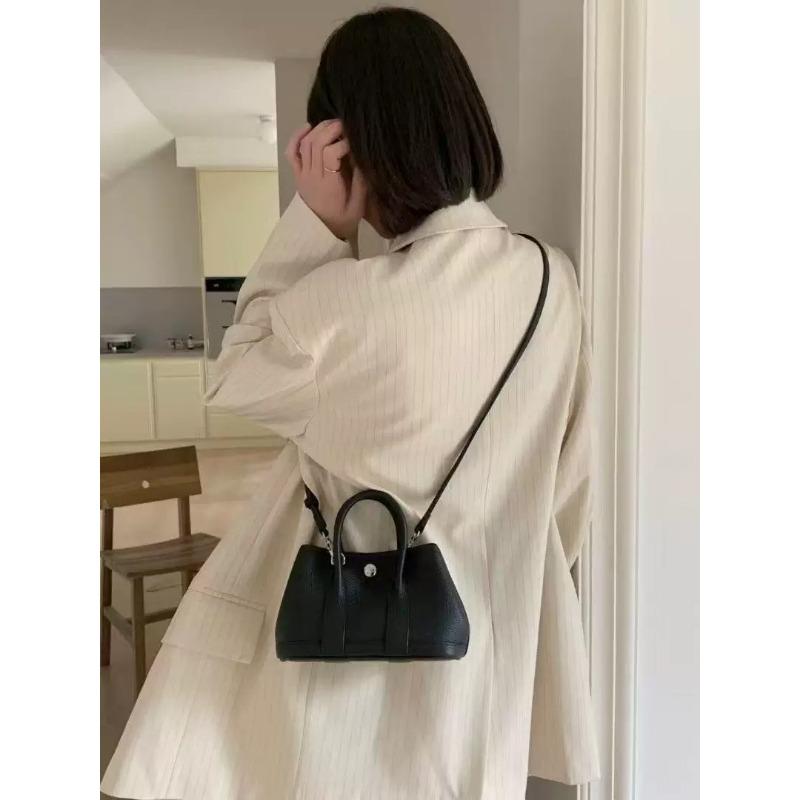 

Мини-сумка для сада, маленькая сумка, сумка для мобильного телефона, простая портативная сумка через плечо, косая женская сумка 19x12x10cm чёрный