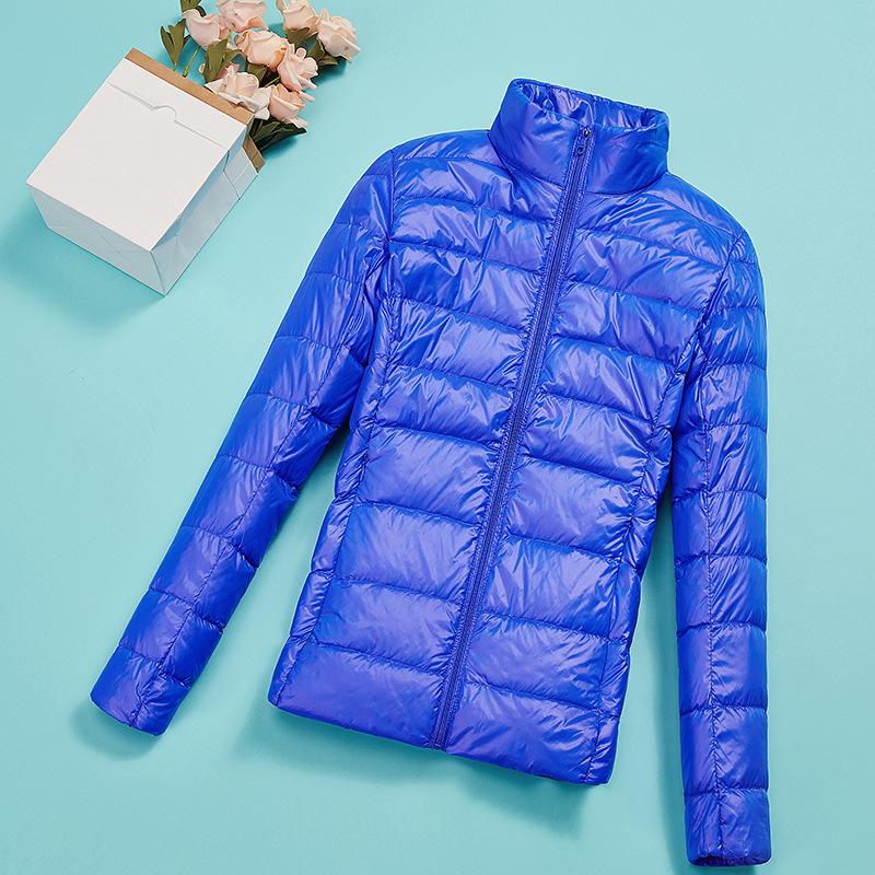 Herbst und Winter Damenbekleidung neue große Größe koreanische Version schlanke und leichte Daunenjacke Damen kurzer Stehkragen Kapuzenjacke