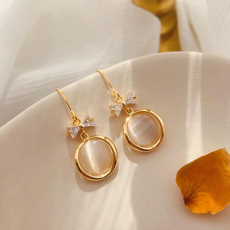 Silver Needle Korea Dongdaemun Temperament New Earrings Geometric Opal Earrings Fashion Versatile New Personalized Earrings