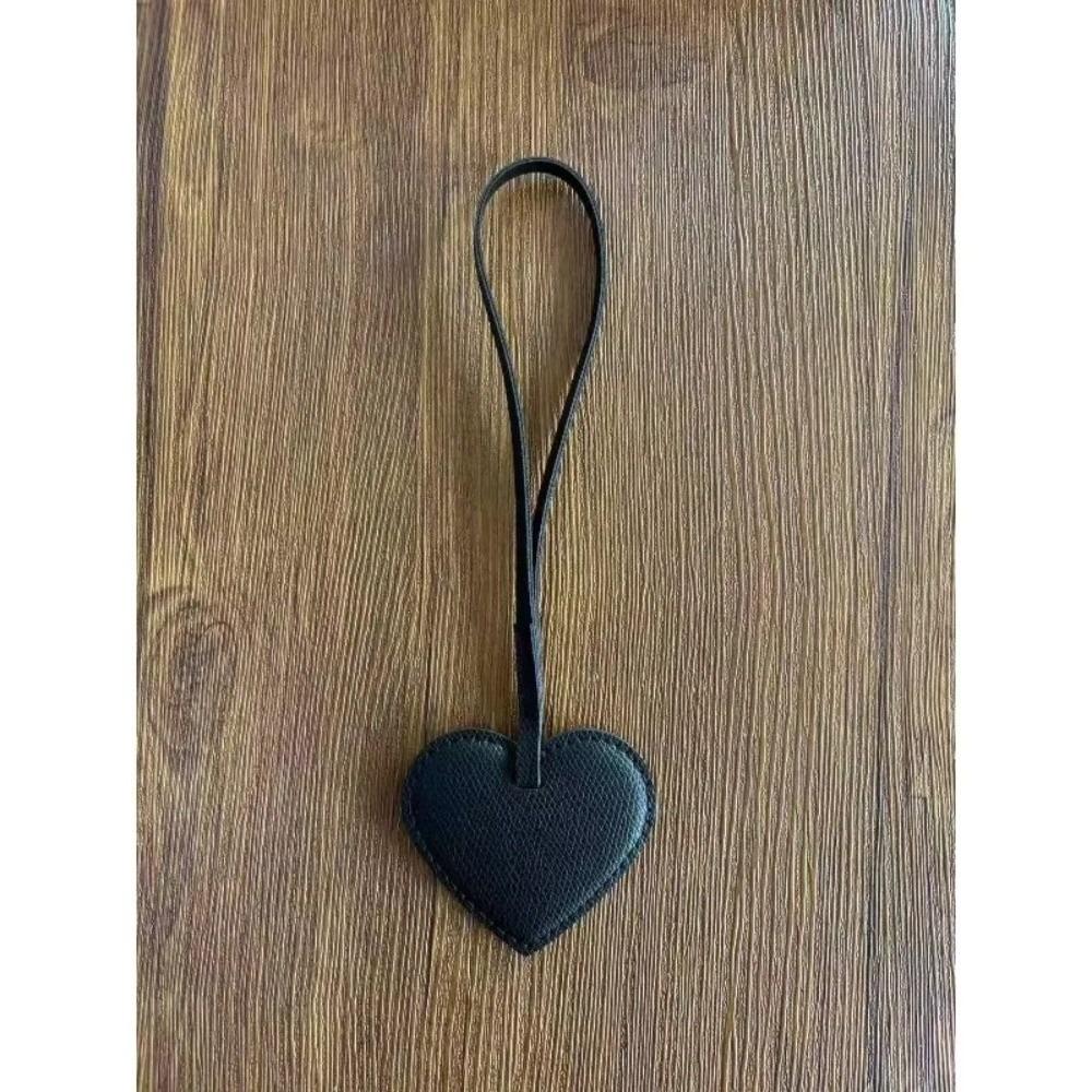 European and American Popular Peach Heart Keychain Fresh Style Leather Women s Bag Pendant Heart-shaped Bag Hanging Accessories чёрный