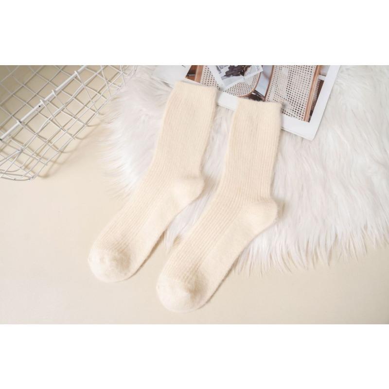 Female Winter Velvet and Thick Warm Soft Vertical Pattern Solid Color Sleep Home Tube Socks