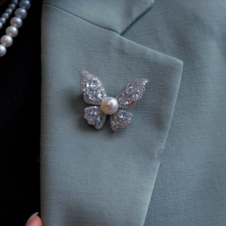 

Темпераментная бабочка брошь роскошный костюм корсаж элитная женская одежда аксессуары булавка украшение свитера