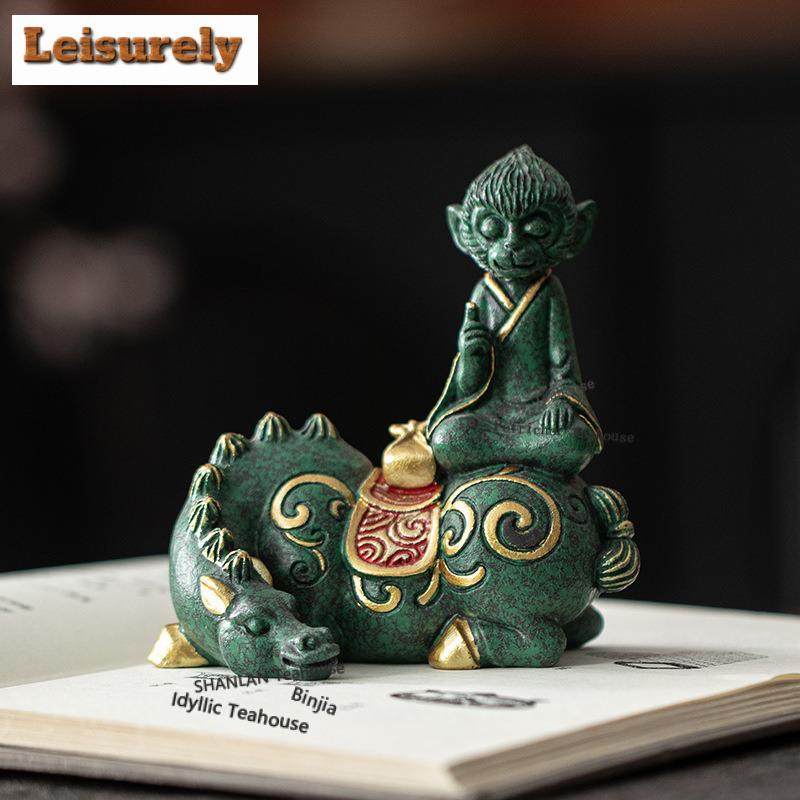 Green Sandstone Zodiac Horse Monkey Tea Pet Zen Lucky Model Tea Figurine Play Toys Tea Statue Ornaments Can Be Raised Tableware
