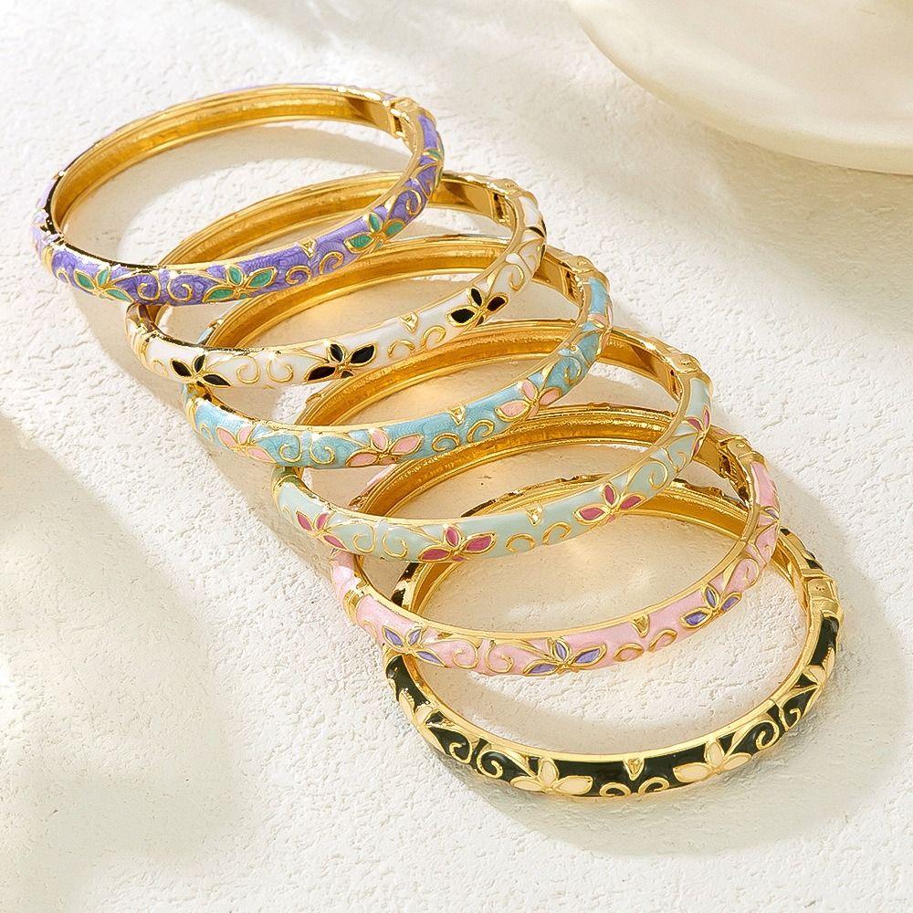 Classic Hollow Out Flower Bangle Chinese Women's Hand Bracelet Jewelry Gifts