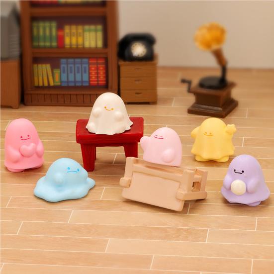 Micro Landscape Ornament with Macaron Colors Cute Ghost Shapes Dollhouse Decoration for DIY Scenes And Workstations