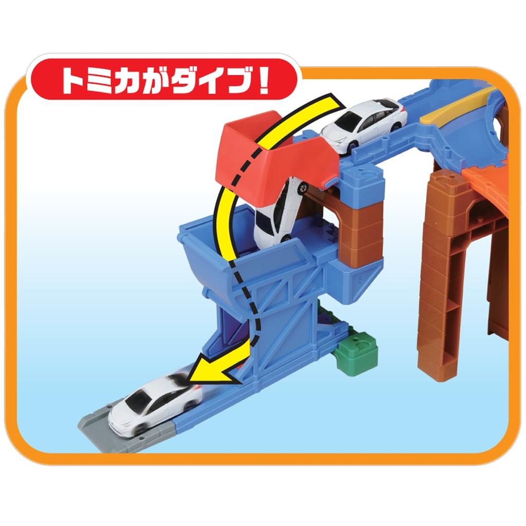 Tomica Tomica System Change Dynamic Action Drive Course!
