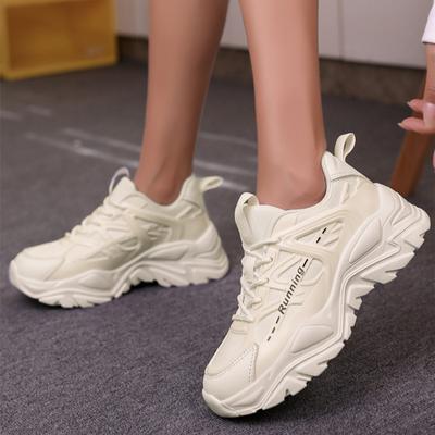 Zapatillas blancas gruesas de lujo para hombre y mujer, informales, ligeras, a la moda, para correr y fitness