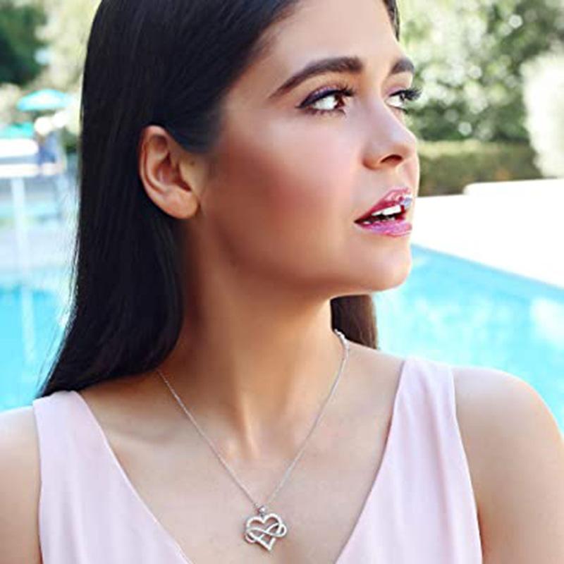 Ladies' Infinite Symbol Heart-shaped Pendant Necklace, Round Synthetic Zircon Inlay, Daily Wearing Collarbone Chain Jewelry, Gift Giving