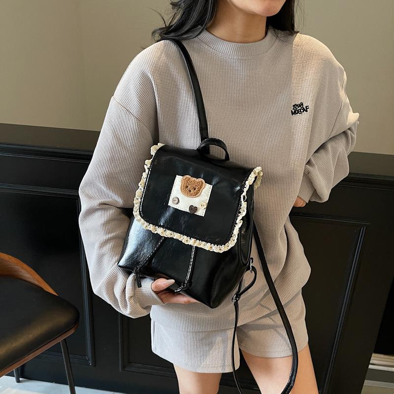 Cute Girls Backpack Women's 2025 Summer New Fashion Commuter Class Schoolbag Large Capacity Bear Backpack