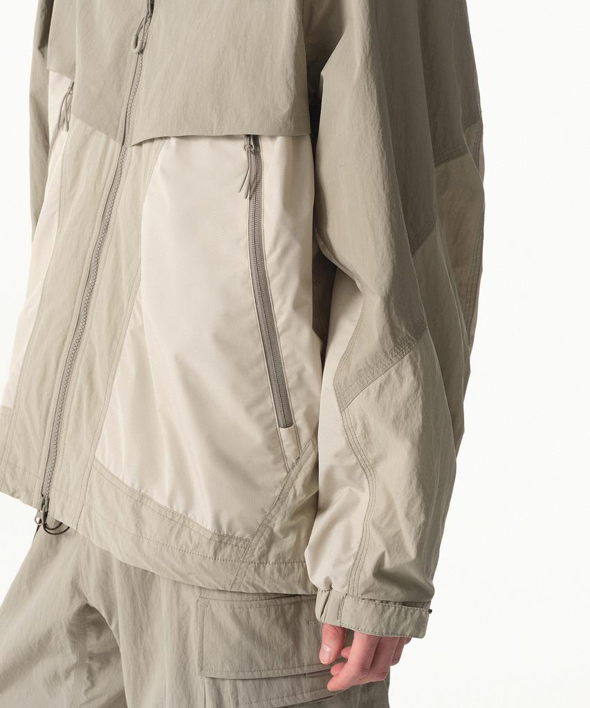 Musinsa Standard [City Leisure] Structured Block Windbreaker Jacket [Leaf Beige/Light Beige]