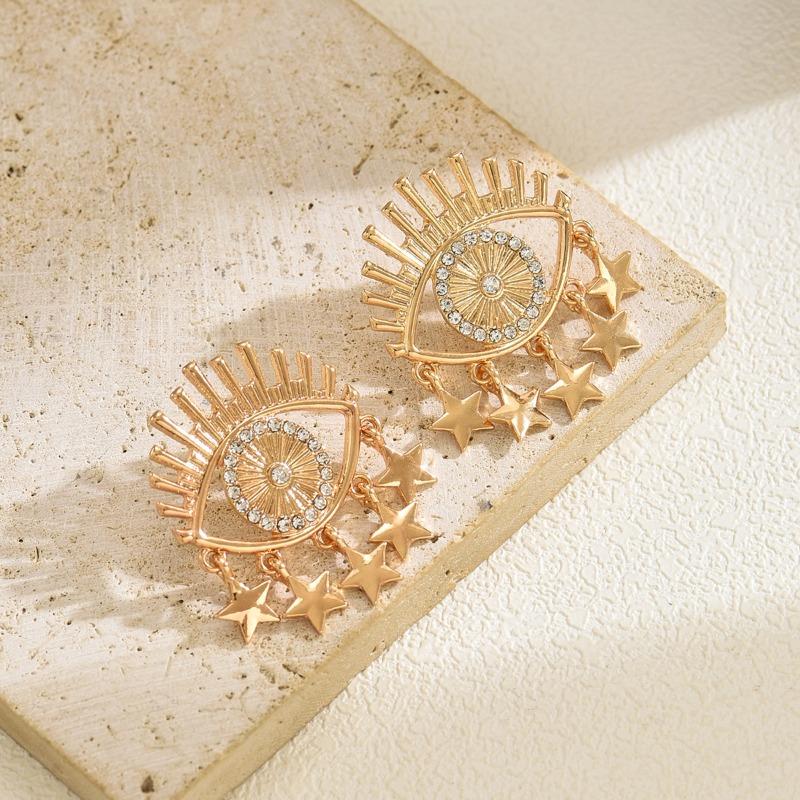 Jewelry Hollow Metal Devil's Eye Earrings Versatile Design Sense Diamond Fringed Star Stud Earrings Women