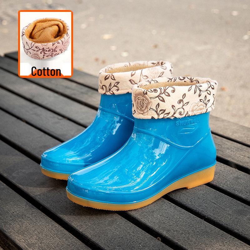 Women's Waterproof Fashion Rain Boots - Warm, Non-Slip, Lightweight Rubber Boots, Low-Top Short Tube Design for Optimal Comfort.
