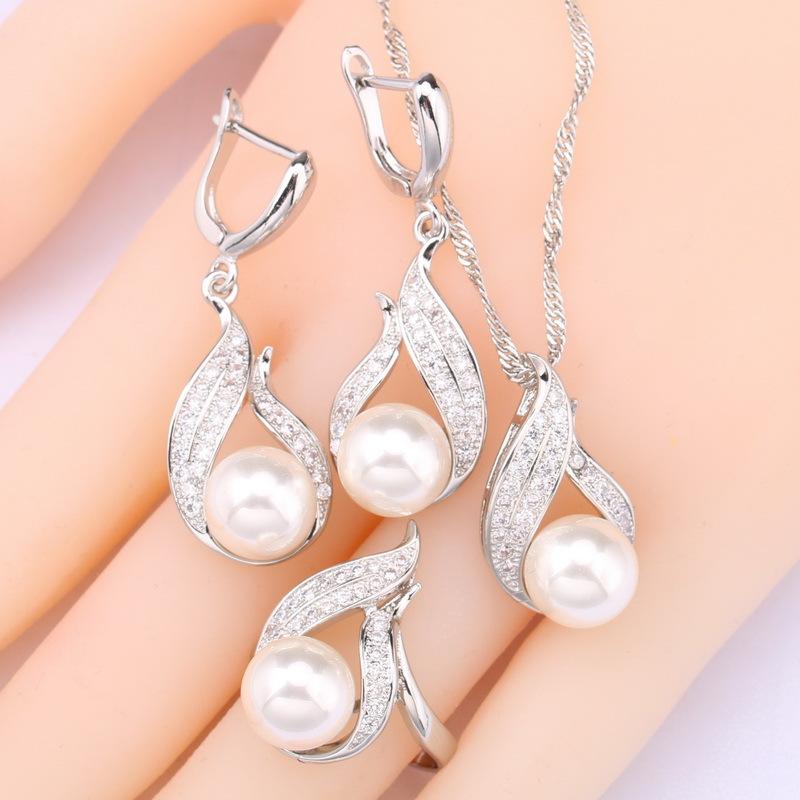 Europe and The United States Dinner Dress Sets Noble Zircon Pearl Inlaid Jewelry Sets Color Anti Allergy