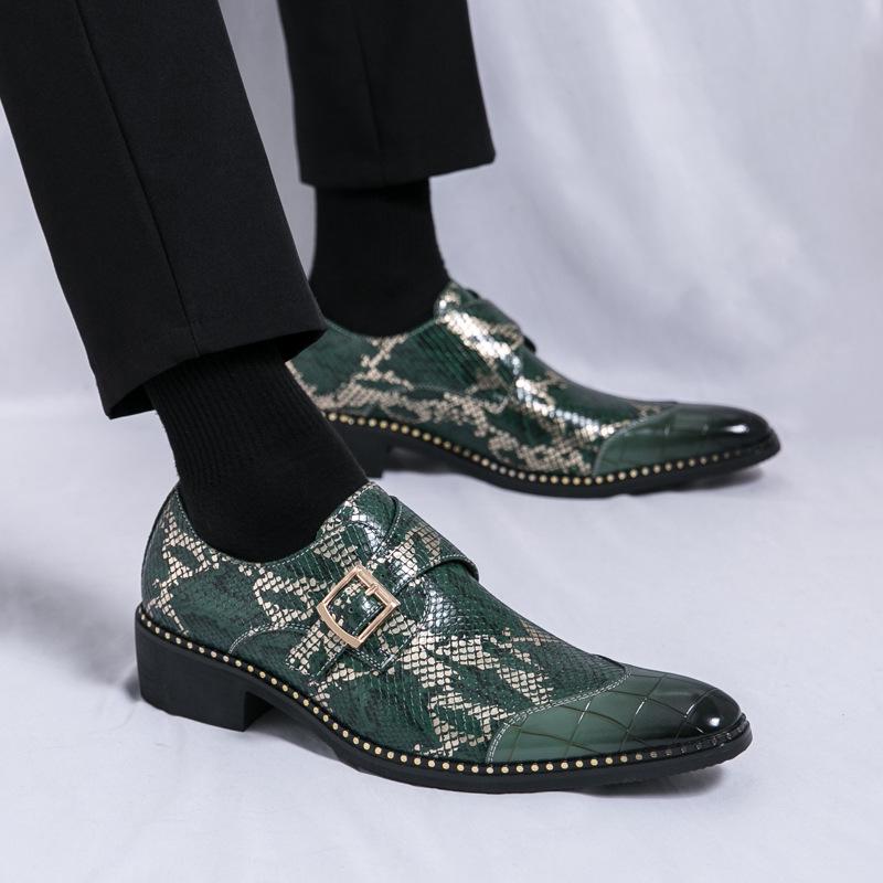 Men's Versatile Snake Print Pointed Toe Leather Shoes for Formal and Casual Wear