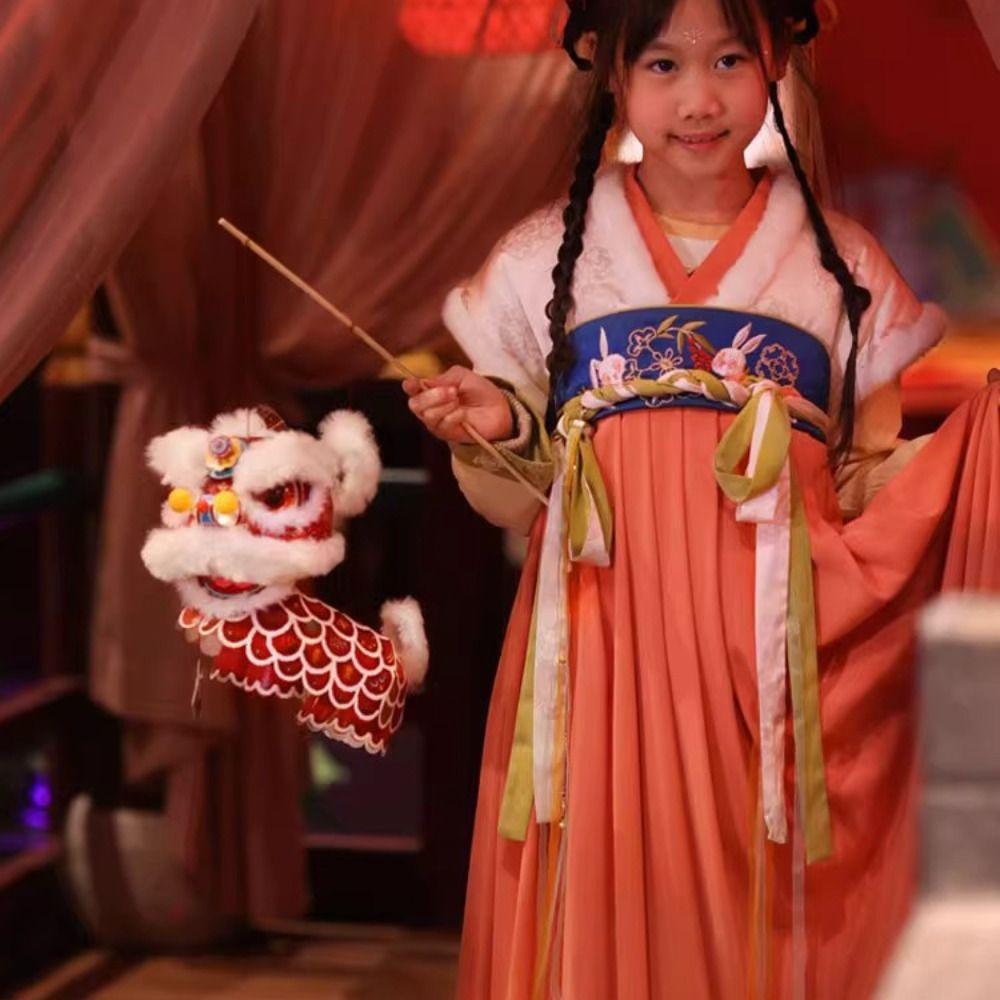 Handmade Lion Dance Lantern Chinese Style Ancient Luminous Lantern Spring Celebration