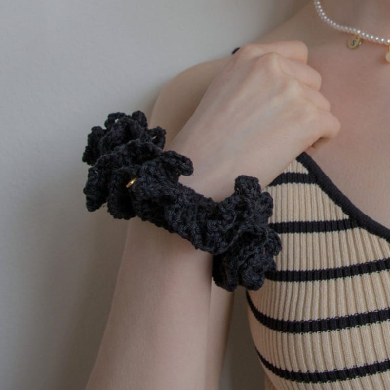 MERRYMOTIVE Handmade crochet knitted scrunch (4colors)