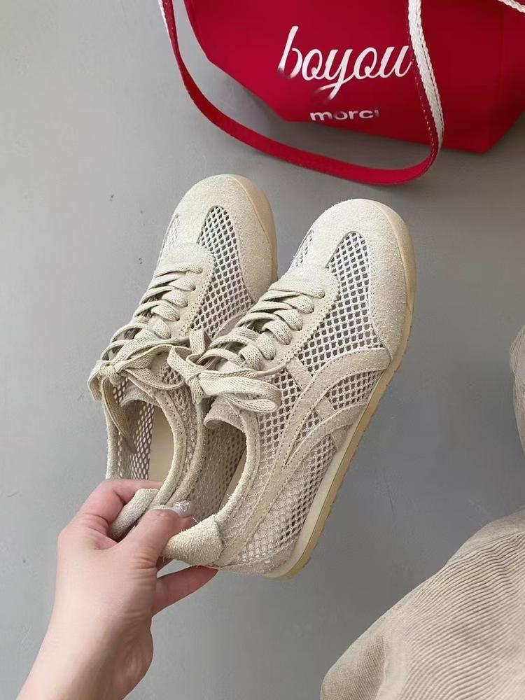 

Leather soft-soled German training shoes women s summer feet small mesh breathable Forrest Gump shoes casual flat-soled women s shoes trendy women 40 абрикосовый