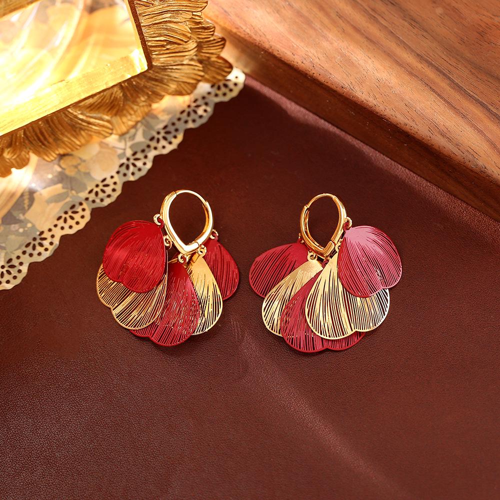 Trendy 24K Gold-Plated Leaf & Butterfly Wing Earrings for Women - Elegant Autumn/Winter Accessory
