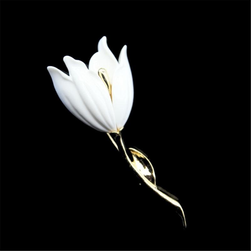 Practical White Tulips Brooch Fashion Magnolias Flower Pin Jewelry Accessory for Women’s Coats Backpacks and Hats