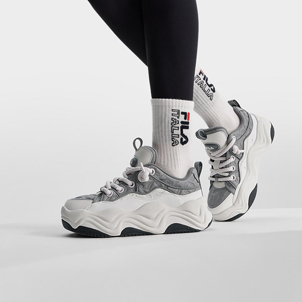Fila Brook LV Flow Sand Shoes Fashion Comfortable Low Top Skate Shoes Women Sneaker White Gray F12W441209FES