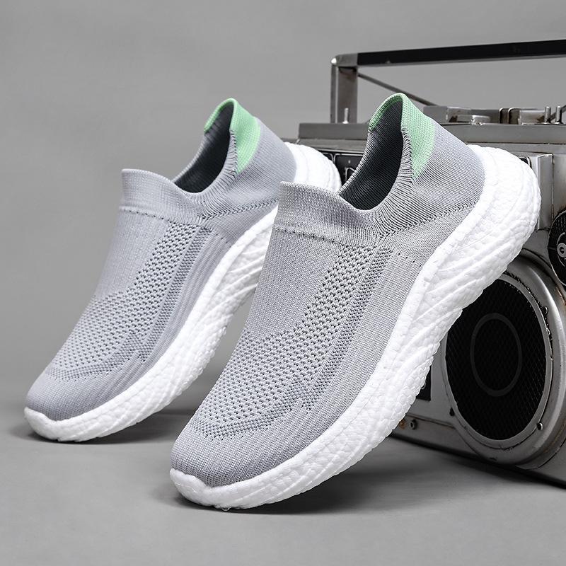 New Breathable Fly-woven Shoes Lightweight Soft-soled Couple Shoes Fashionable and Versatile Casual Outdoor Wear-resistant Non-slip Fly-woven