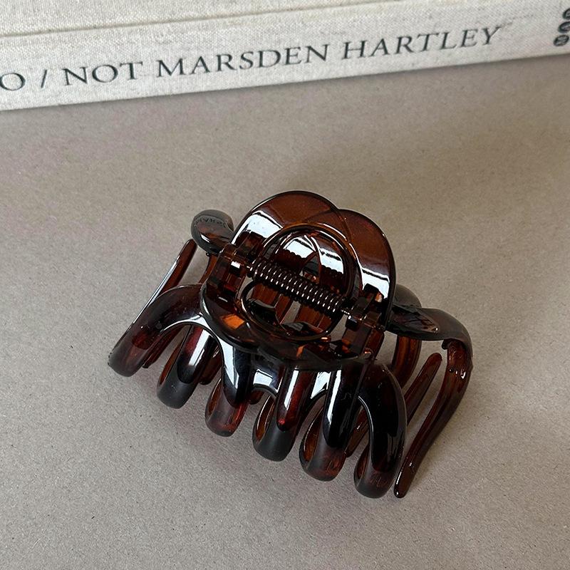 New Simple Hair Claw Women Solid Color Hollow Shark Claw Back Head Hair Clip Large Hair Claw Barrettes Girls Hair Accessories