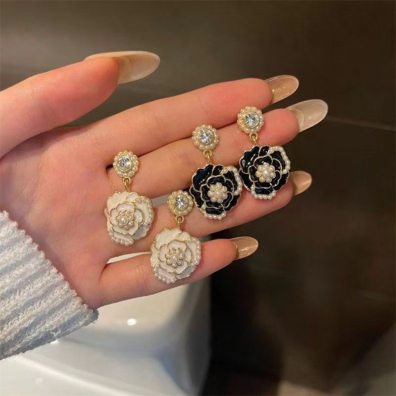 S925 Silver Pin Pearl Stone Flower Earrings for Women