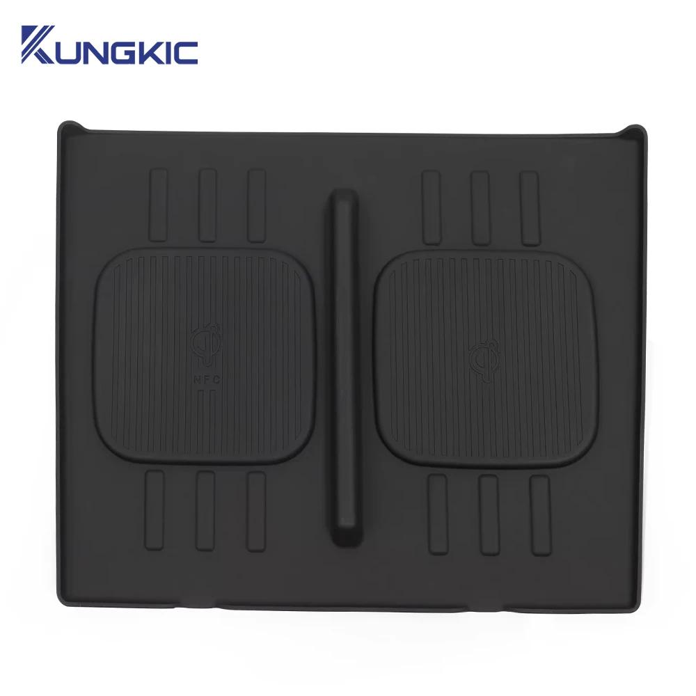 For 2024 2025 Hyundai Santa Fe Wireless Charging Pad Non Slip Phone Charger Mat Silicone Interior Accessory Car Protective