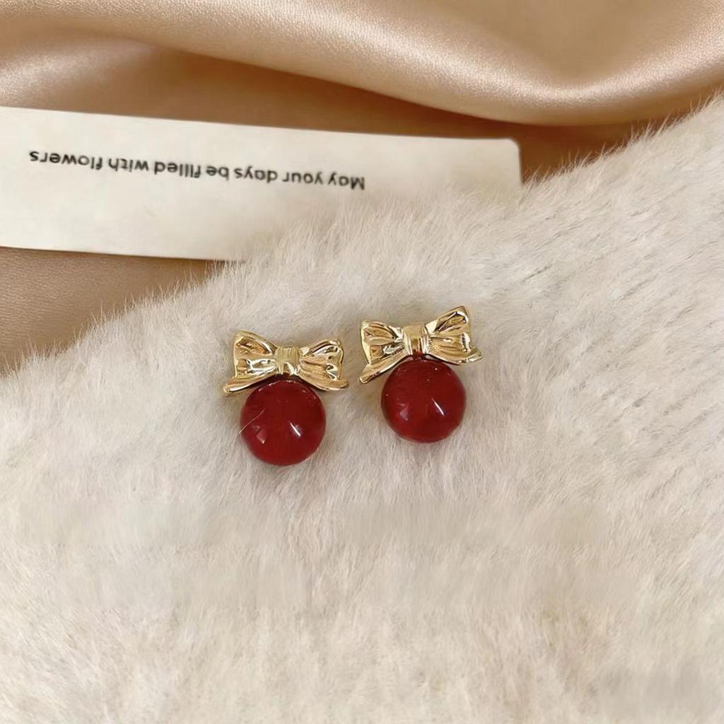 Elegant Retro Hong Kong Red Pearl Stud Earrings for Women - Light Luxury and Fashionable Ear Jewelry