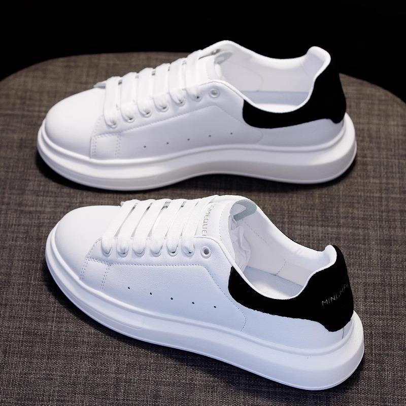 

McQueen white shoes men s and women s shoes breathable board shoes heightening casual shoes trend versatile sports shoes spring and autumn dad shoes 38