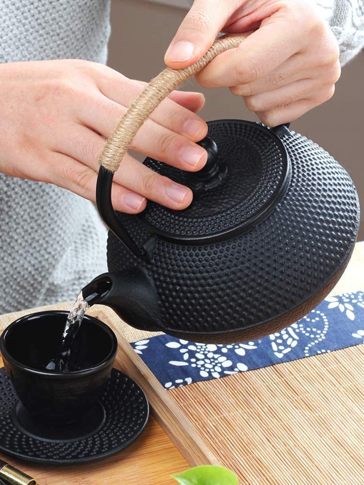 Stylish Iron Teapot, No Enamel, Perfect for Supplementing Your Iron, Compatible with Electric and IH Cooktops, Charcoal, and Induction Cooktops, 600ml