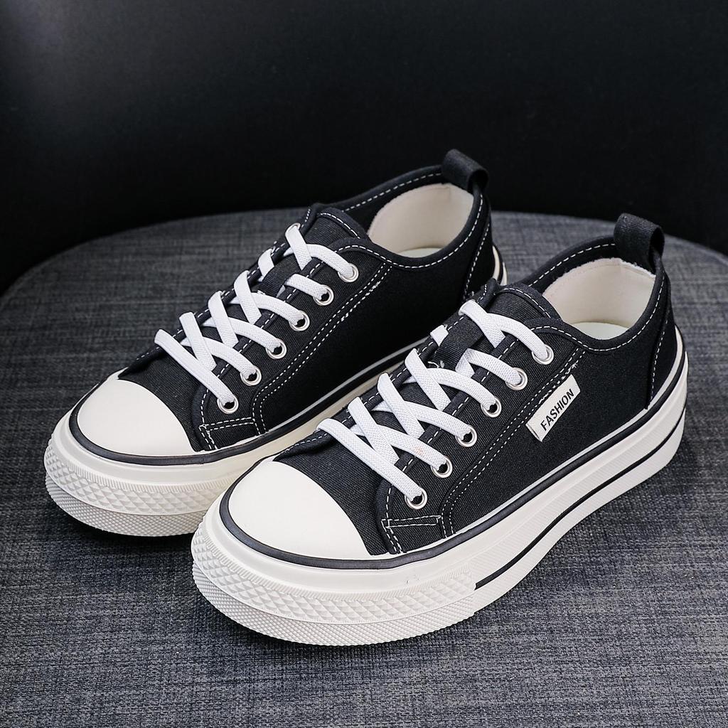 2026 Koreanischer Stil Damen Low-Top Canvas Schuhe - Einfarbige, Leichte, Flache Sohle, Trendige Laufschuhe für die Freizeit
