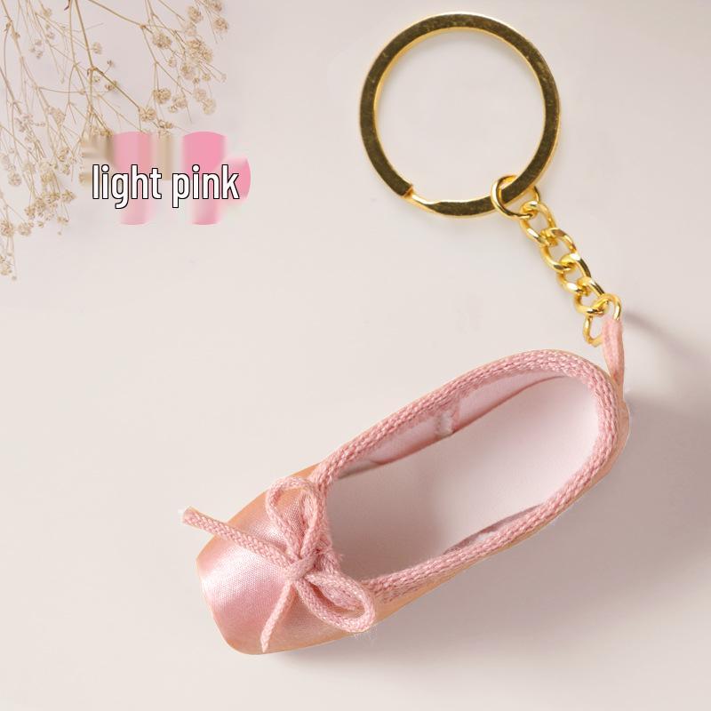 Ballettschuh-Anhänger: Handgefertigter Satin-Spitzschuh-Anhänger Schlüsselanhänger
