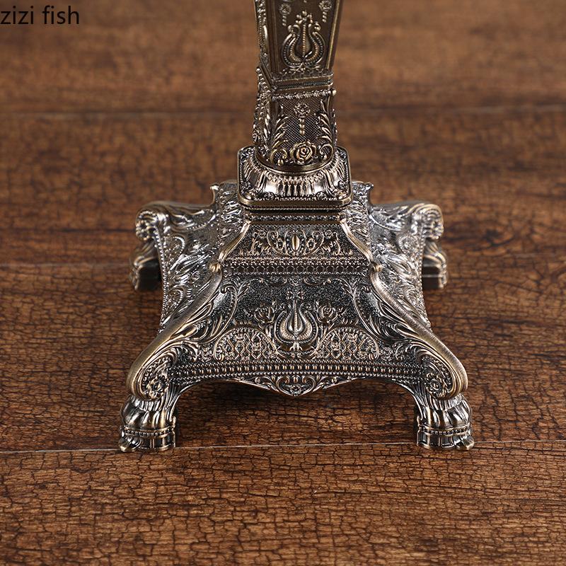 Retro Metal Candlestick Holder Zinc Alloy Candle Holder Desktop Decoration Candlelight Dinner Props Candle Stand Candles Rack