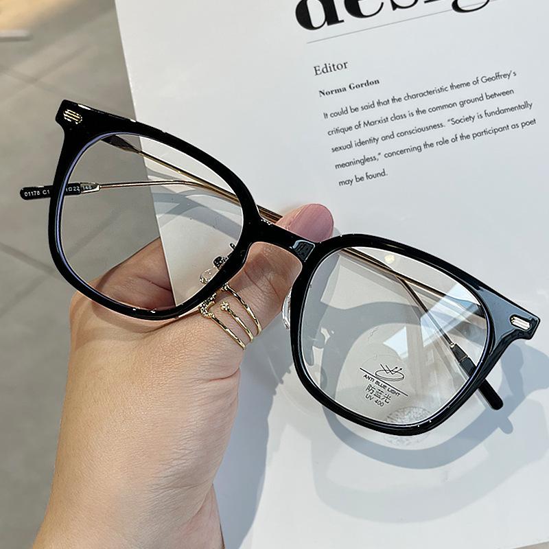 Latest Blue Light Filteringweight Ray Myopia Glasses Timeless Nearsighted Eyeglasses Women And Men Computer Use Short Sight Eyewear Diopters Gafas