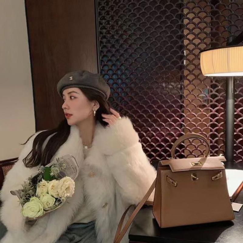 New Fur Coat Women's Autumn and Winter Cotton Warm Plush Loose Temperament Women's Coat