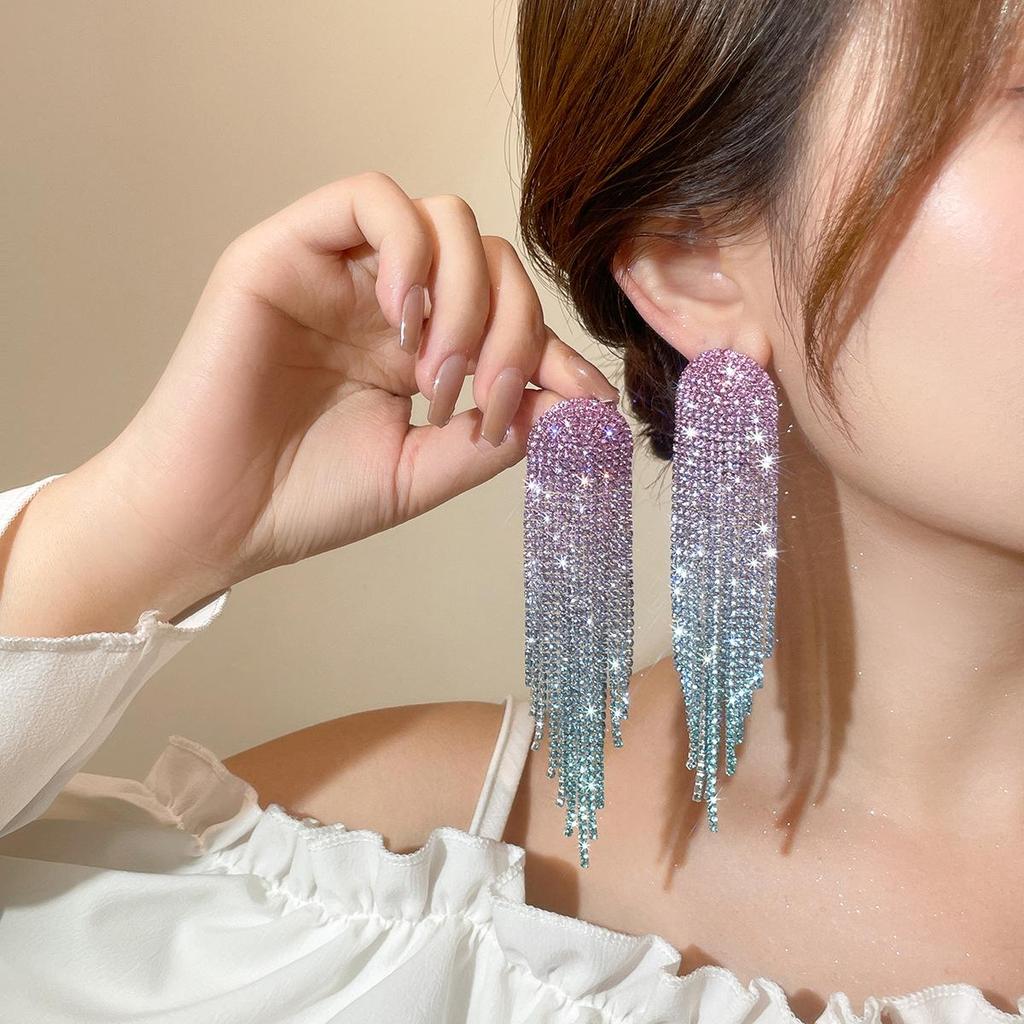 European & American Gradient Diamond Tassel Earrings for Women – High-End Design