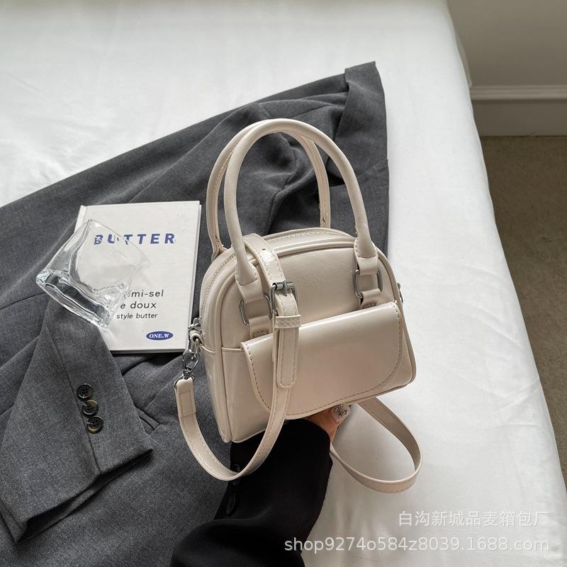 This year's popular portable popular small bag women's 2025 new trendy and versatile temperament single shoulder messenger bag