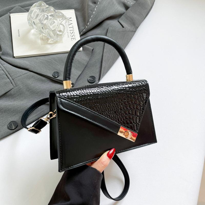 

Korean version of fashionable texture color matching new stone pattern commuting casual simple foreign style crossbody portable small square bag woman