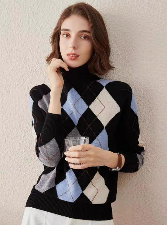 Women's Retro High Collar Wool Sweater with Diamond Plaid Knit Jacquard