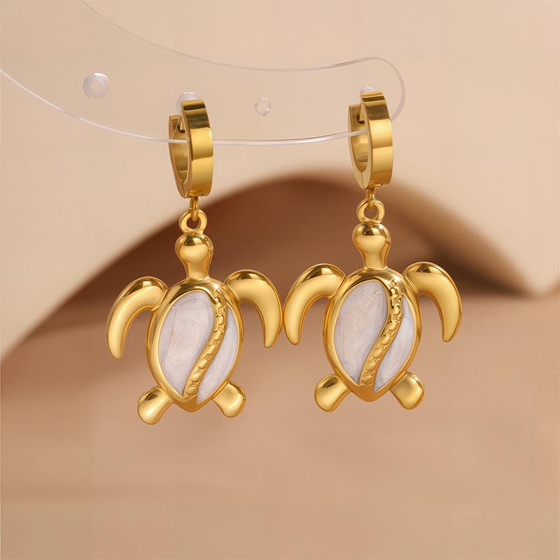 Titanium and Steel Earrings, Fashionable Ocean-themed Turtle Drooling Earrings, Cute Turtle Earrings with An Elegant Touch for Ladies.