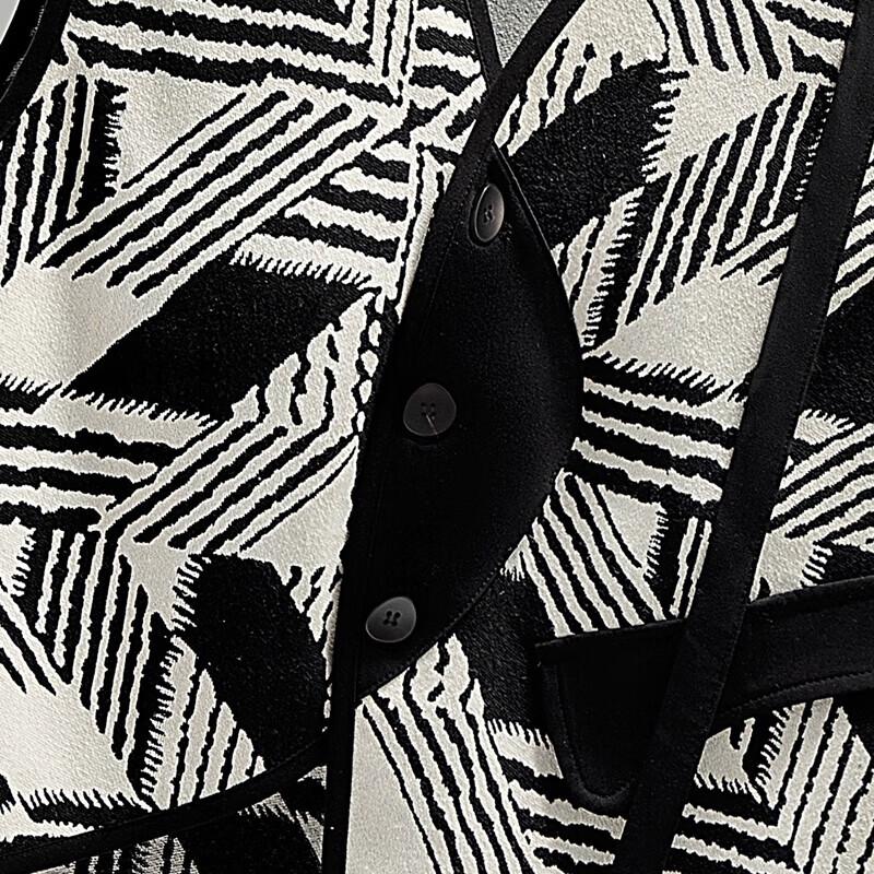 Sibaishai Women's Fashion Patchwork Single-Breasted Round Neck Vest