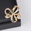 Vintage Pearl Bow Brooches For Women Fashion Baroque Style Pins Wedding Corsage Party Accessories Christmas Gift