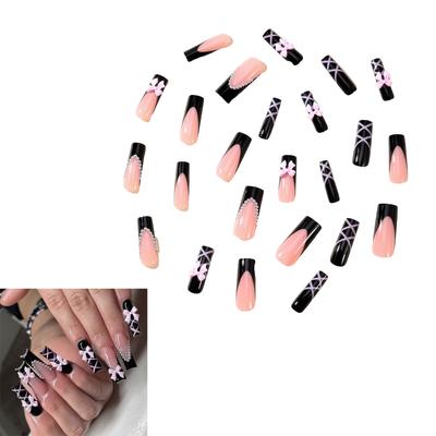 Uñas postizas de ataúd largas negras brillantes de cobertura completa acrílicas cuadradas francesas falsas con diseños de lazos Uña artificial
