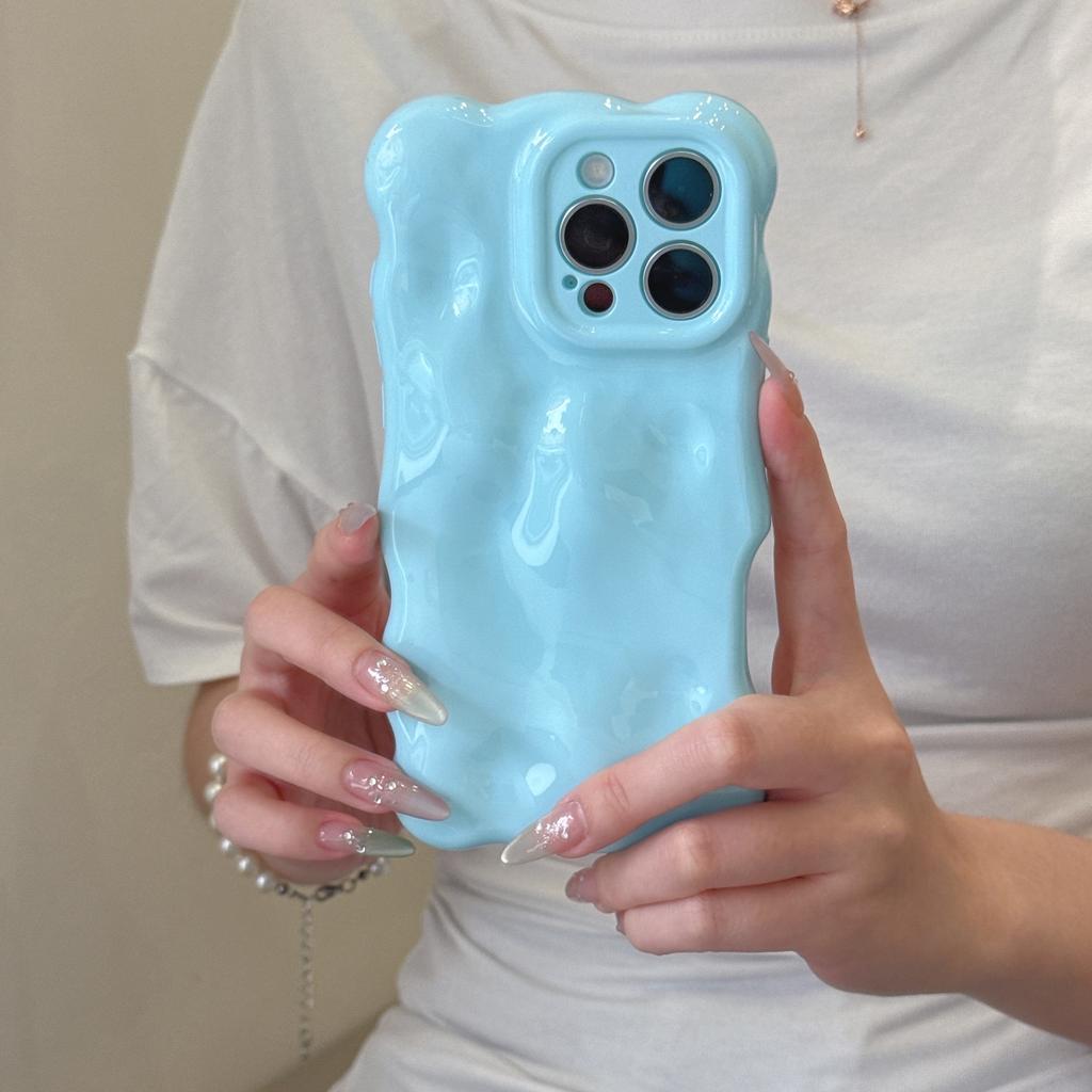 Niche ins style, solid color wavy case, suitable for iPhone16Pro max mobile phone case, Apple 17 new 14/15.