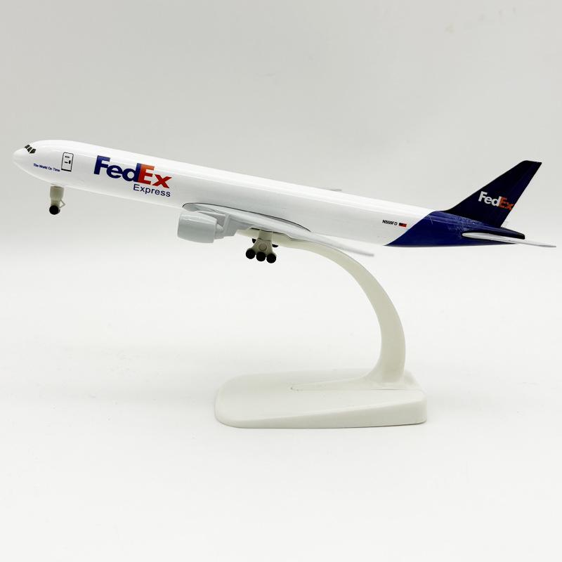 20CM Alloy Boeing 777 Model - Federal Static Display.